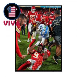 Brian Branch Punch JuJu Smith Schuster NFL 2025 Home Decor Poster Canvas Brian Branch Punch JuJu Smith Schuster NFL 2025 Home Decor Poster Canvas